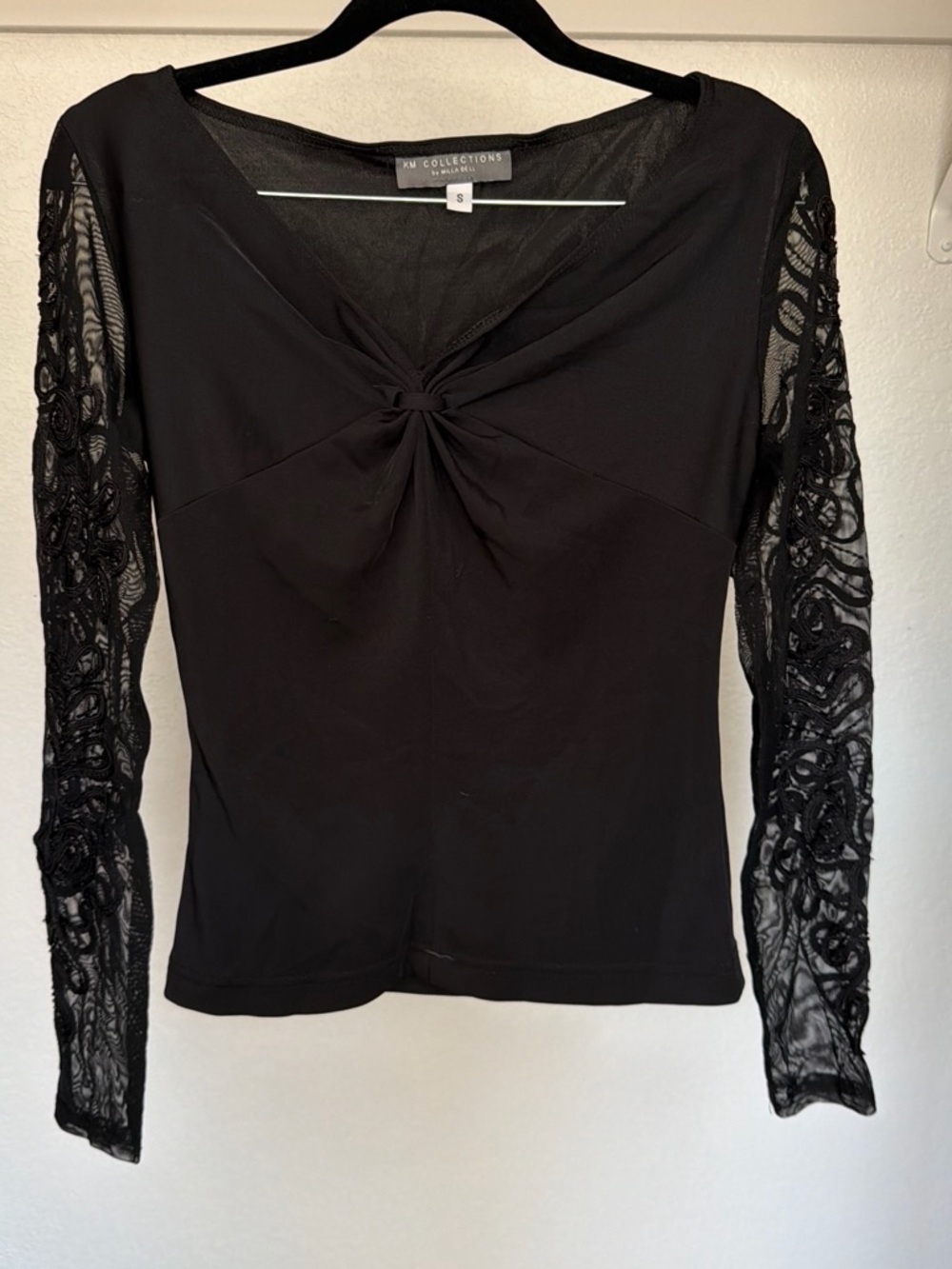 KM Collection Black Twist-Front Lace-Sleeve Women's Top